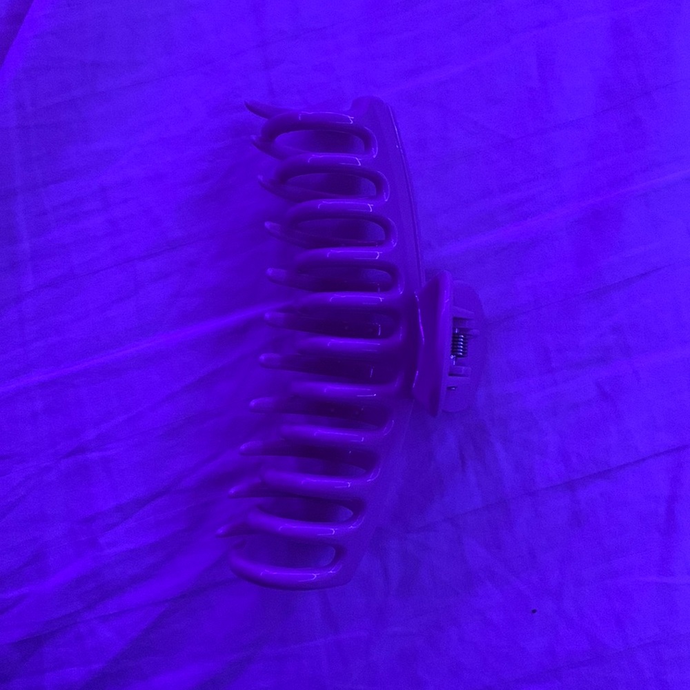 pink large claw clip